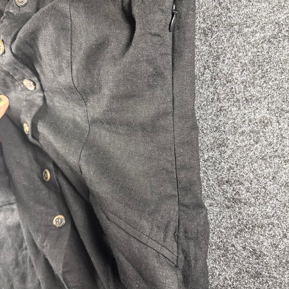 Universal Thread black linen button up top with pockets Size Small - Picture 6 of 6